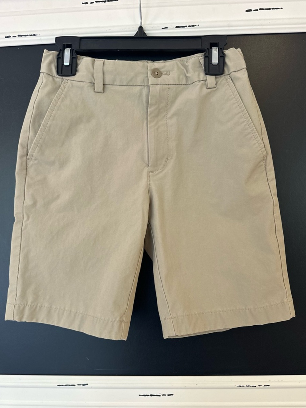 Vineyard Vines Boys Khaki Performance Shorts. Sz. 10